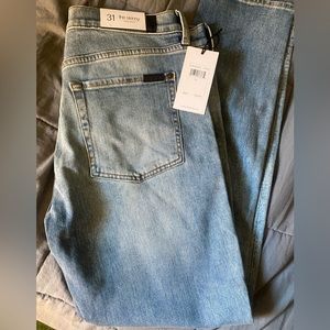 7 jeans, new with tags. The Skinny. Size 31
